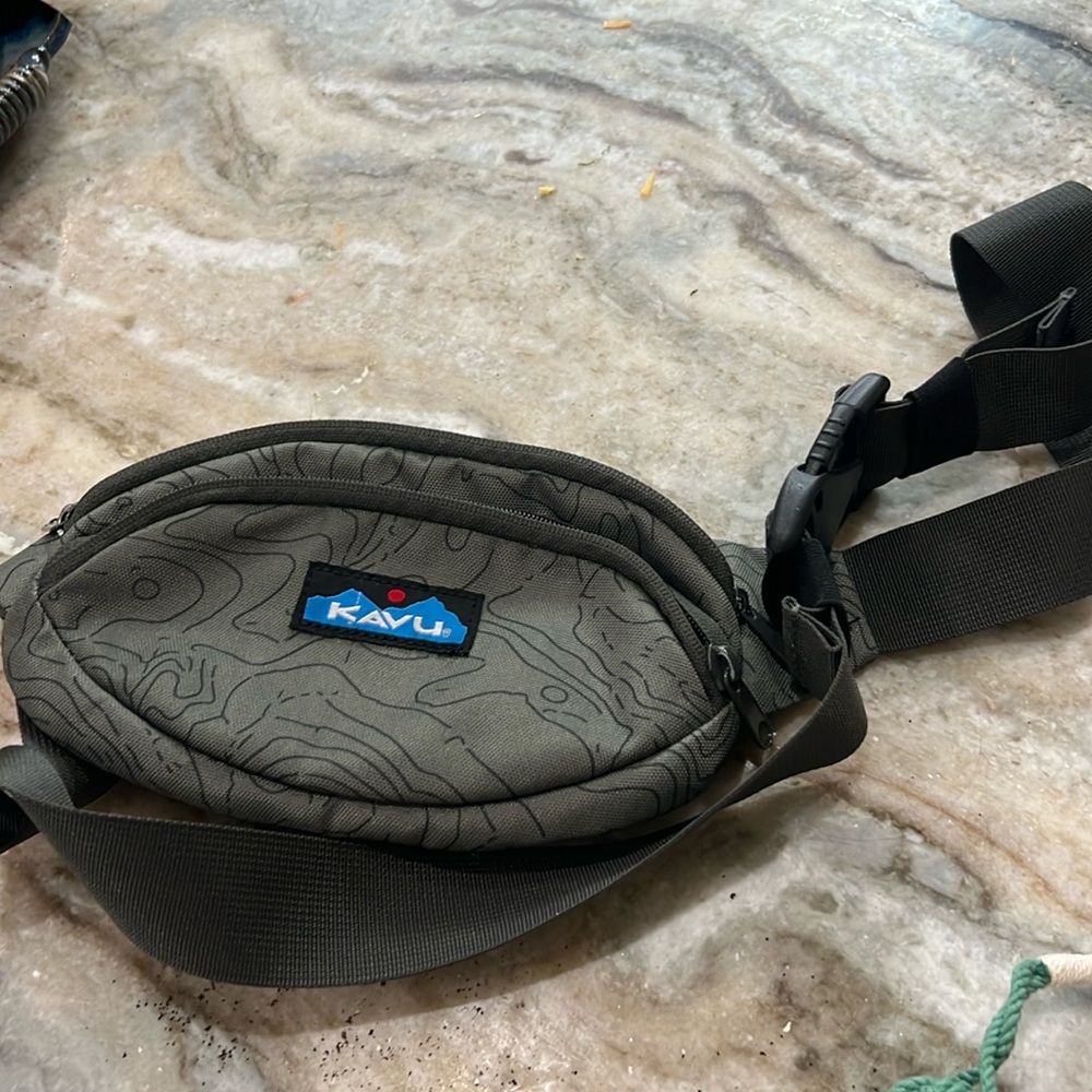Kavu Olive Green Topo Print Crossbody Waist Bag